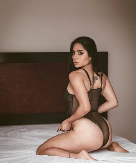 Mariana Alonso Bacelis star érotique des photos