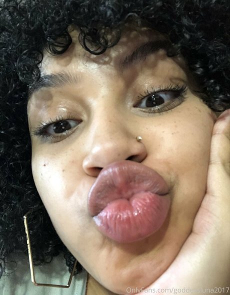 goddessluna2017 haut de star du porno photo