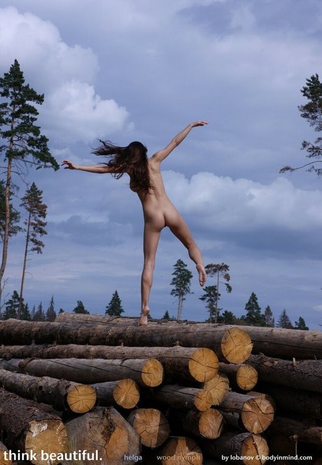 Helga Lovekaty actrice de nus images