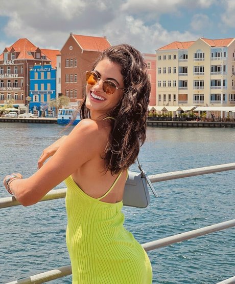 Leticia Salles star du porno des photos