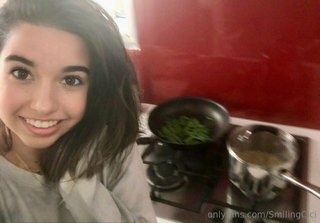 ado asiatique solo onlyfans chaud xxx photos