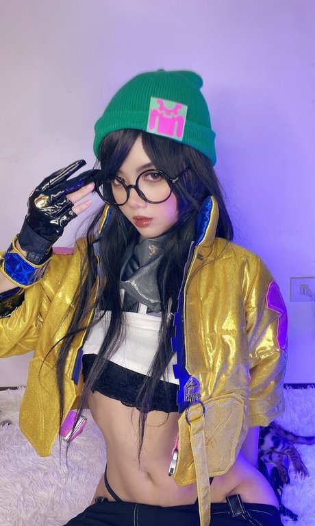 PoppaChan mannequin archive