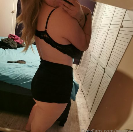 ewalexi actrice xxx galerie