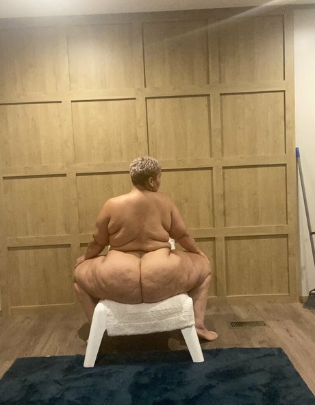 RedThunderThighz sexe star des photos