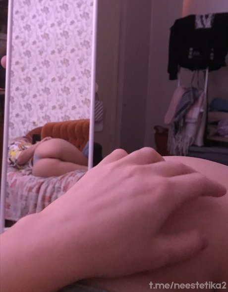 Lenny Bright modèle hd des photos