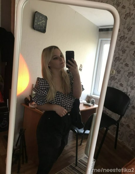 Lenny Bright actrice érotique photo