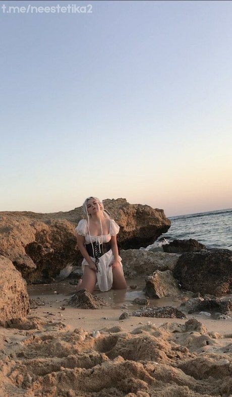 Lenny Bright actrice sexy image