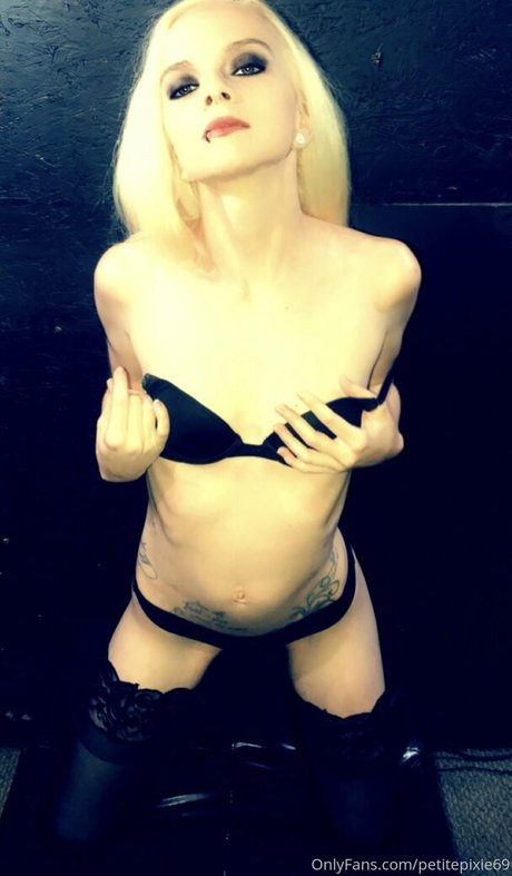 petitepixie69 nus de stars du porno images