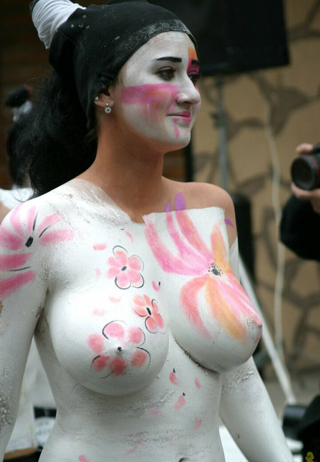 Lidiya Krasnoruzheva modèle de haute qualité img