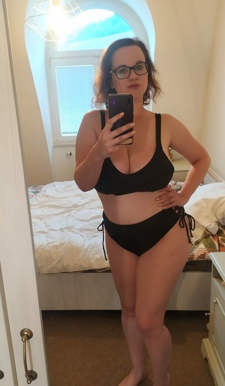 Ivalinity cos étoile érotique photo