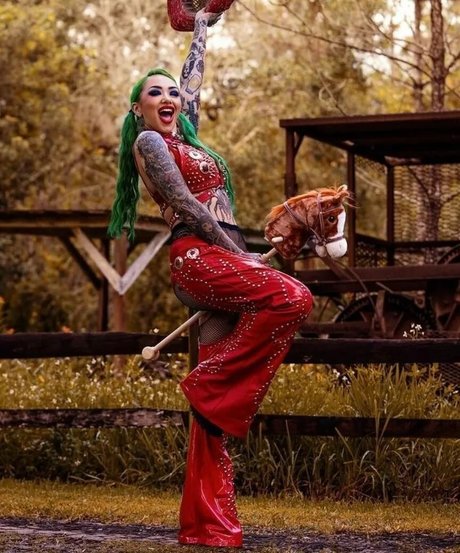 WWE Shotzi actrice xxx galeries