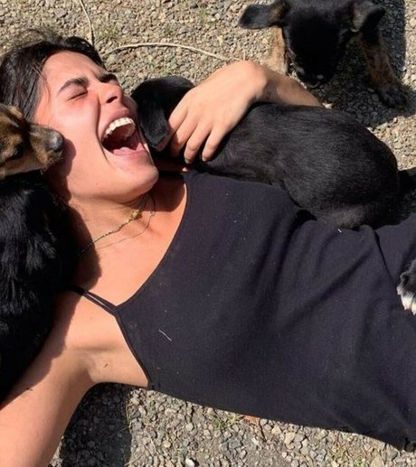 Julia Dalavia actrice sexy galerie