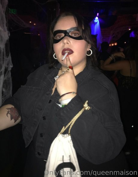 queenmaison star du porno hd img