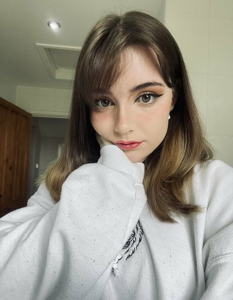 poopernoodle modèle sexy image