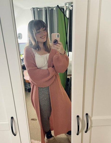 poopernoodle actrice hd img