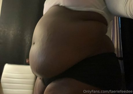 faeriefeedee modèle adulte photo