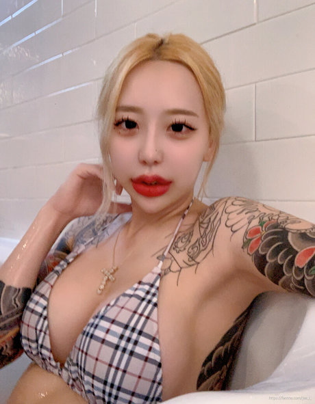 Jee i queen_ actrice de sexe photo