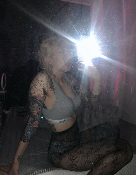 Jee i queen_ actrice artistique collection