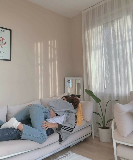 Meltem Koc étoile nue photo