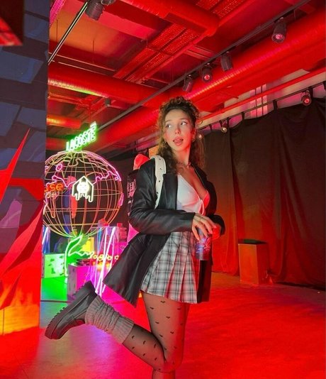 Meltem Koc xxx étoile des photos