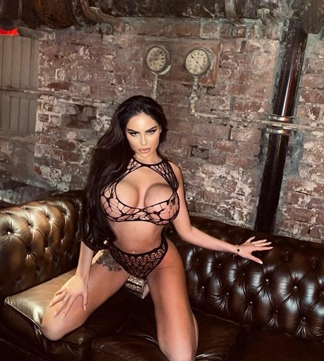 Paris Milan haut de star du porno img