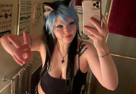 Succubus sushi modèle sexy des photos