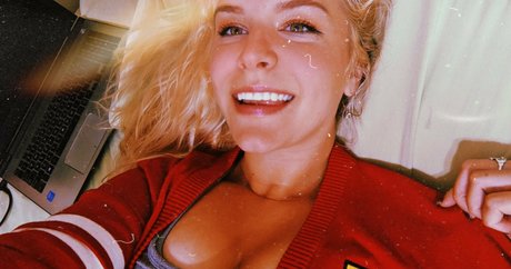 The Sarah Gracie nus de stars du porno collection