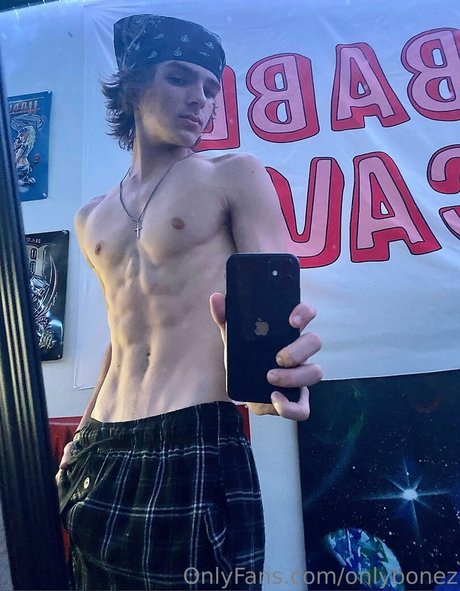 onlybonez nus star du porno images