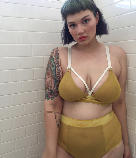 grande rousse onlyfans gratuit belle img