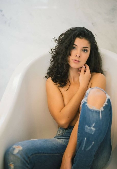Giovana Fagundes belle actrice image