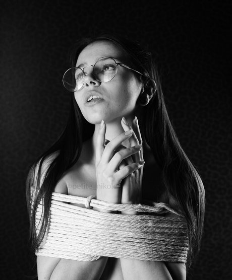 petitenikole xxx étoile des photos