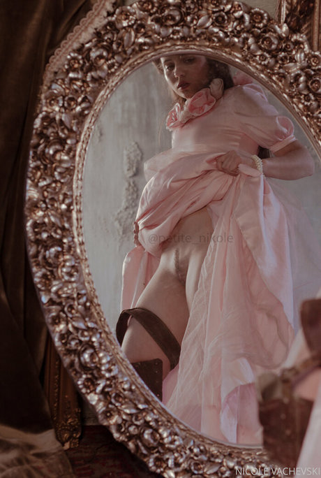 petitenikole actrice photo