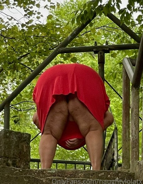 naughtylolatx belle actrice galeries