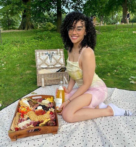 itsqueennovaa star du porno chaud photos