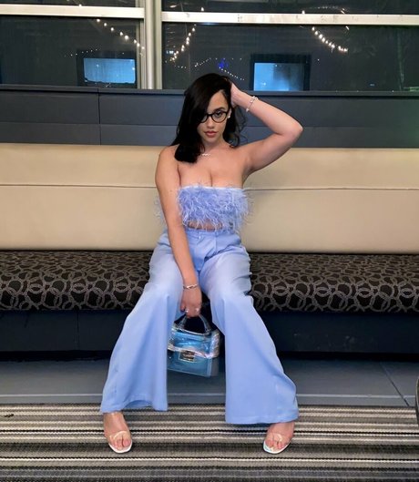 itsqueennovaa actrice porno image