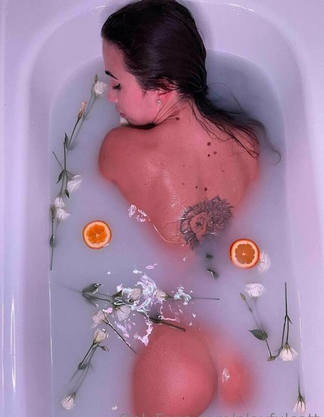 radacatt star du porno nue photo