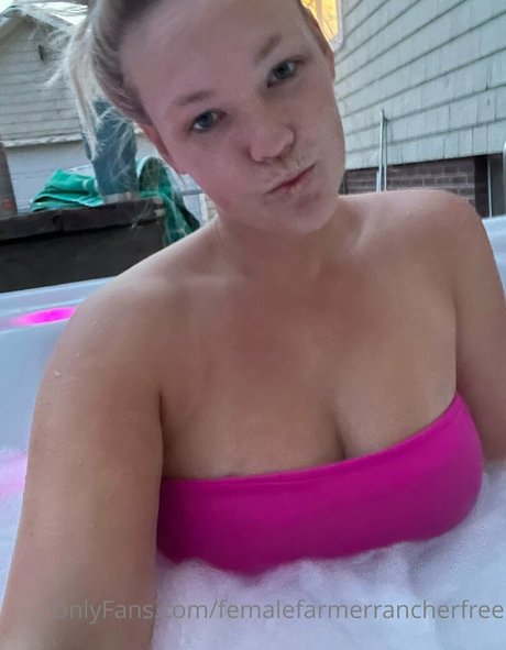 femalefarmerrancherfree actrice parfaite images