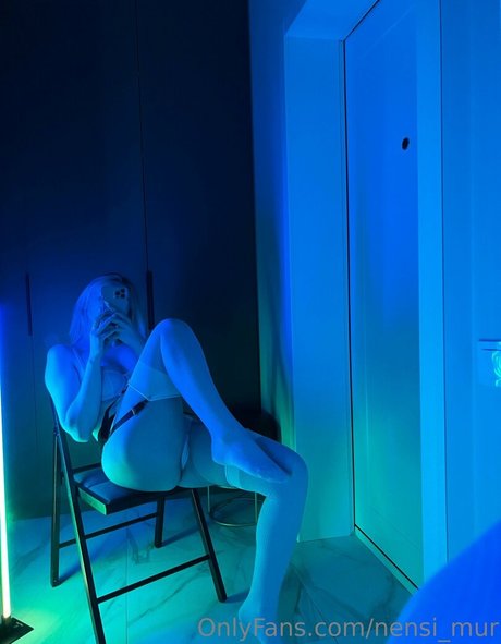 Nensi Mur actrice adulte des photos