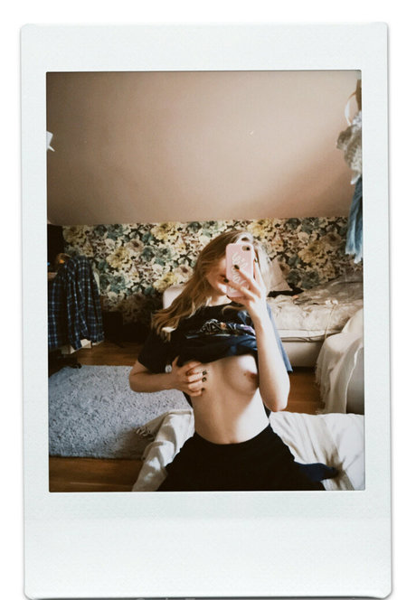 Nensi Mur étoile sexy galeries