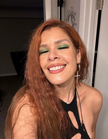 latinafoxy69 actrice érotique img