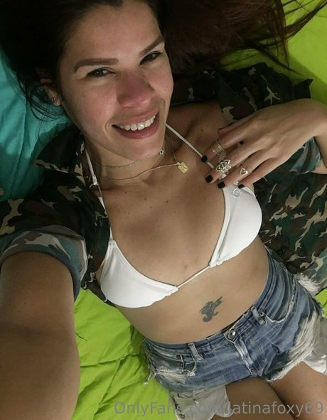 latinafoxy69 étoile chaude collection
