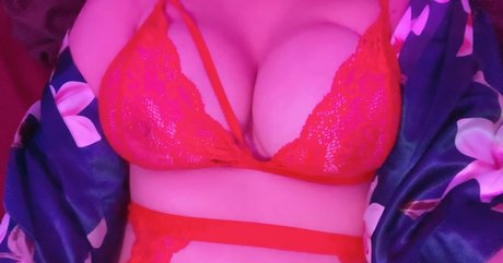 BrianaBraska modèle magnifique galeries