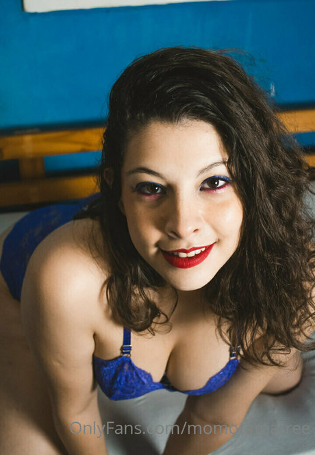 momotamafree belle actrice img