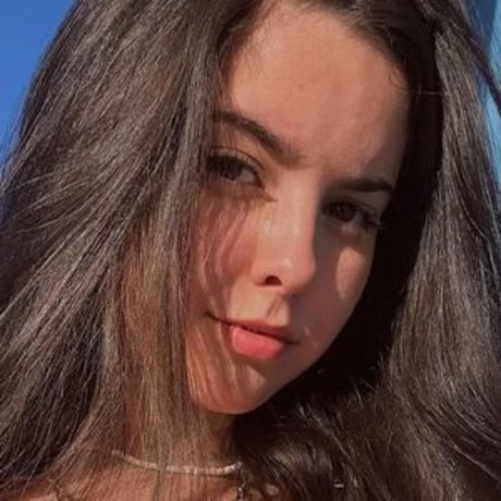 Thais Silva star du porno hd images