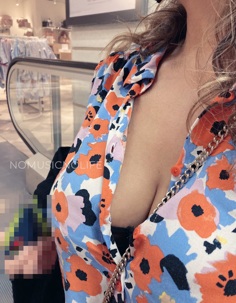 NoMusicNoLife actrice exclusive des photos