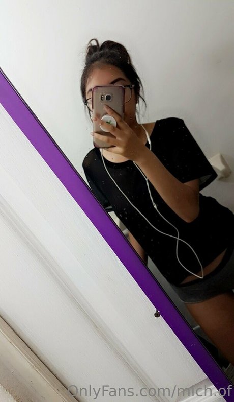 mich of top star photo