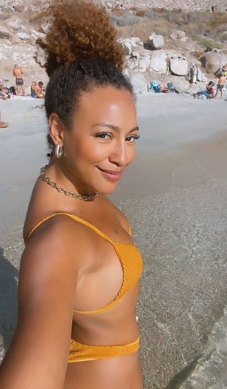 Sheron Menezes actrice libre photo