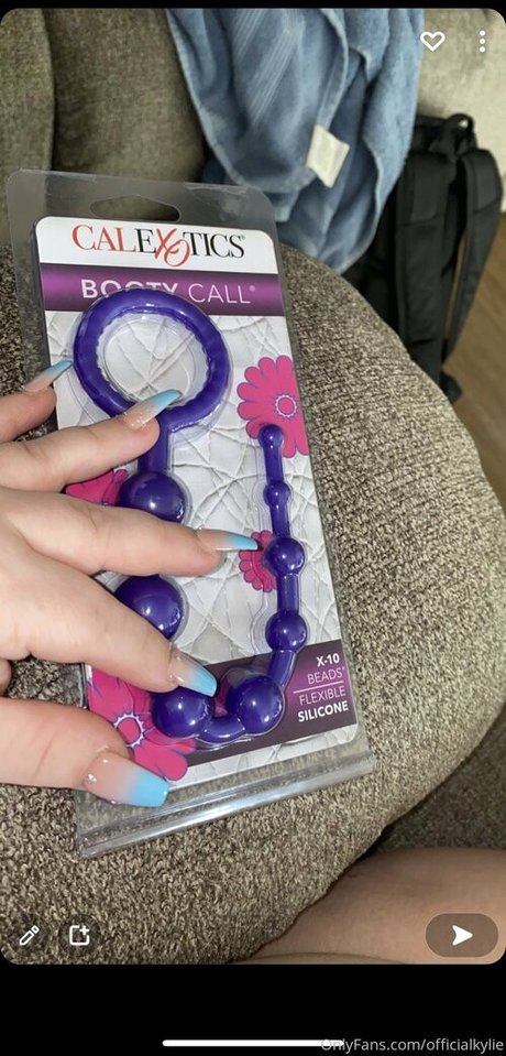 officialkylie modèle nu archive