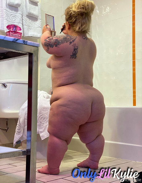 officialkylie star du porno belle photo