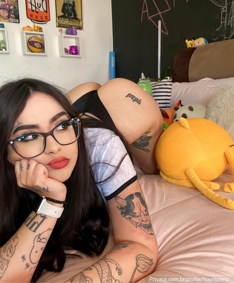 Nay Rezende modèles nus archive